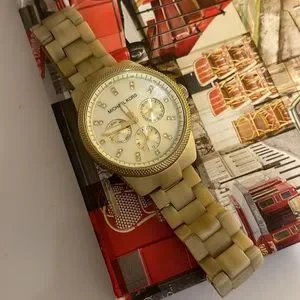 Michael Kors light Tortoise band watch Oversized Everest Pavé Gold-Tone and Tortoiseshell Bio-Based  main image 2